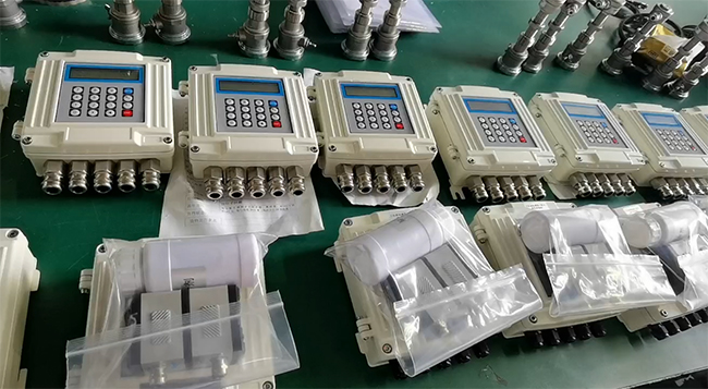 中央空調超聲波流量計產品圖